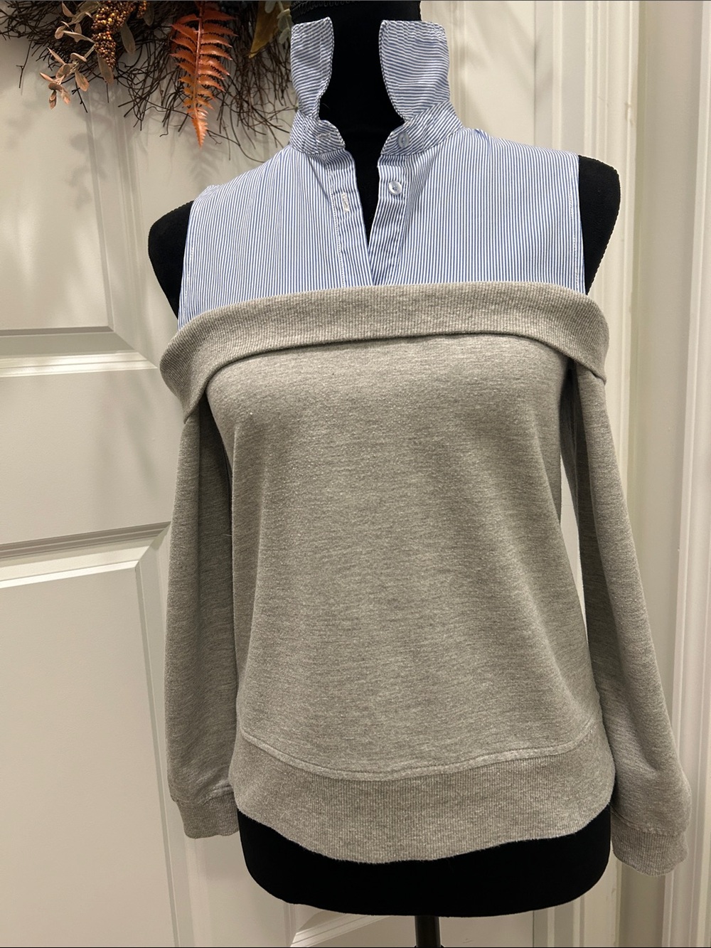 Como Vintage Women’s Gray Off-Shoulder Sweater with Blue Striped Shirt Yoke XS